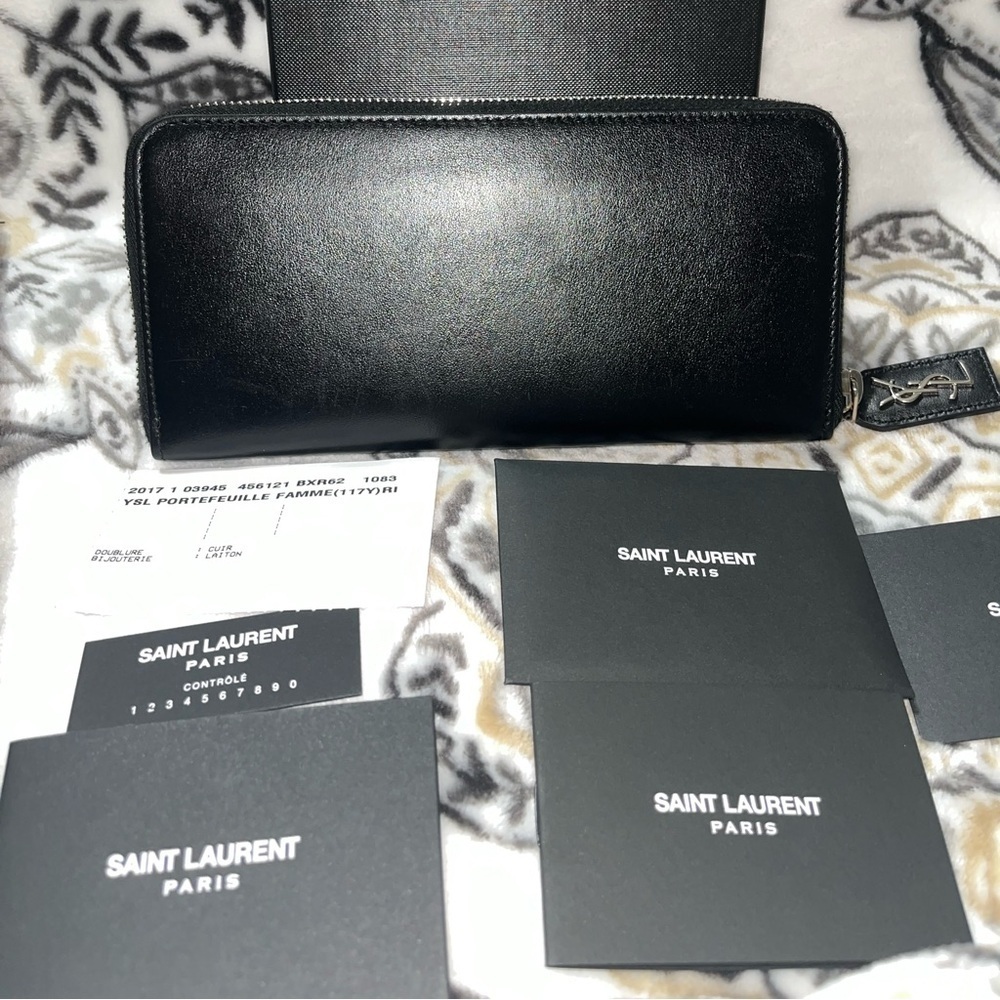 Saint Laurent Paris Love Patch Women’s Leather Wallet - Picture 10 of 15